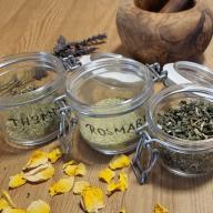 getrocknete Teekräuter